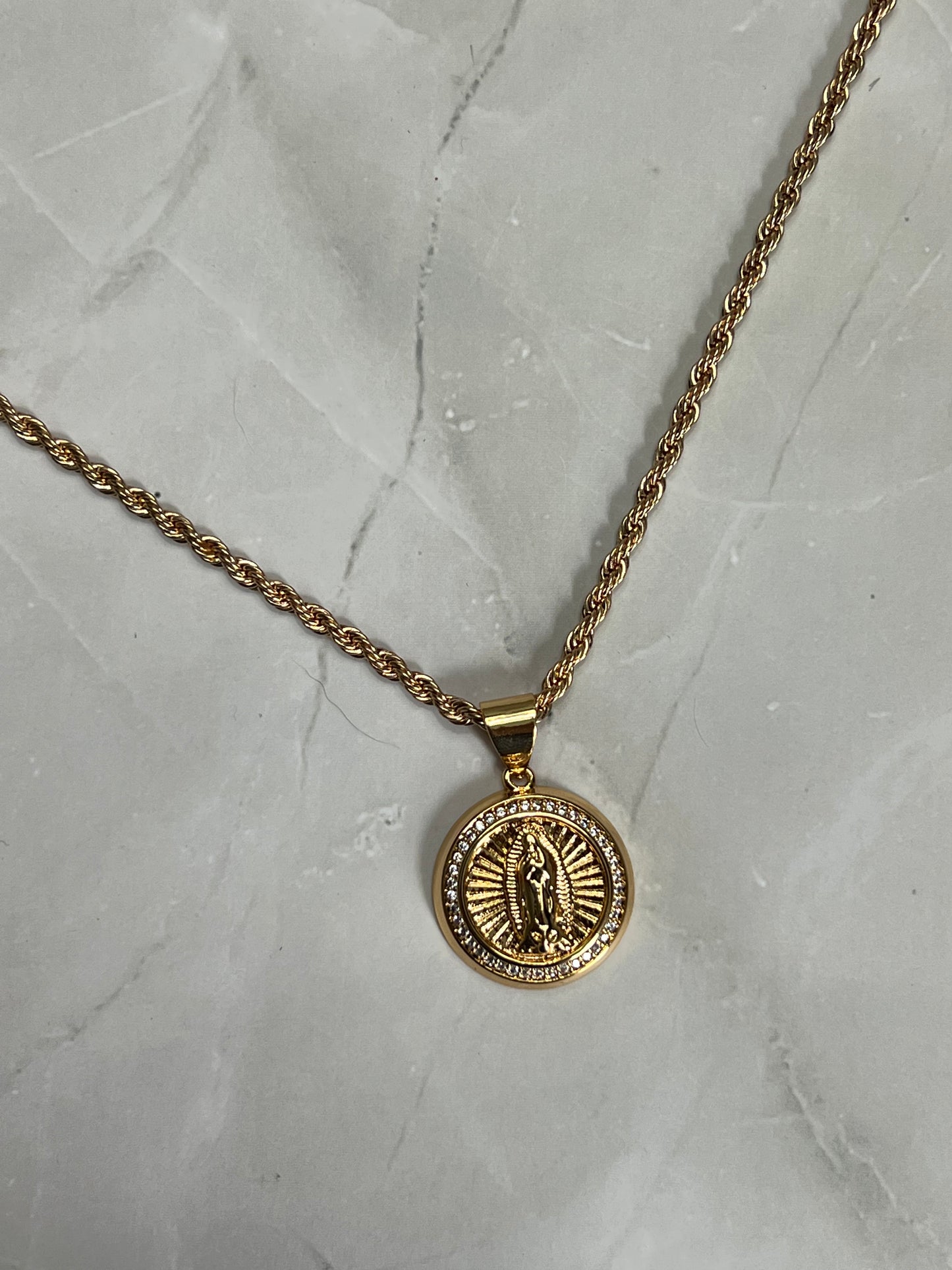 Round Virgen Necklace